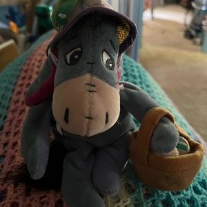 Easter bonnet Eeyore. Disney